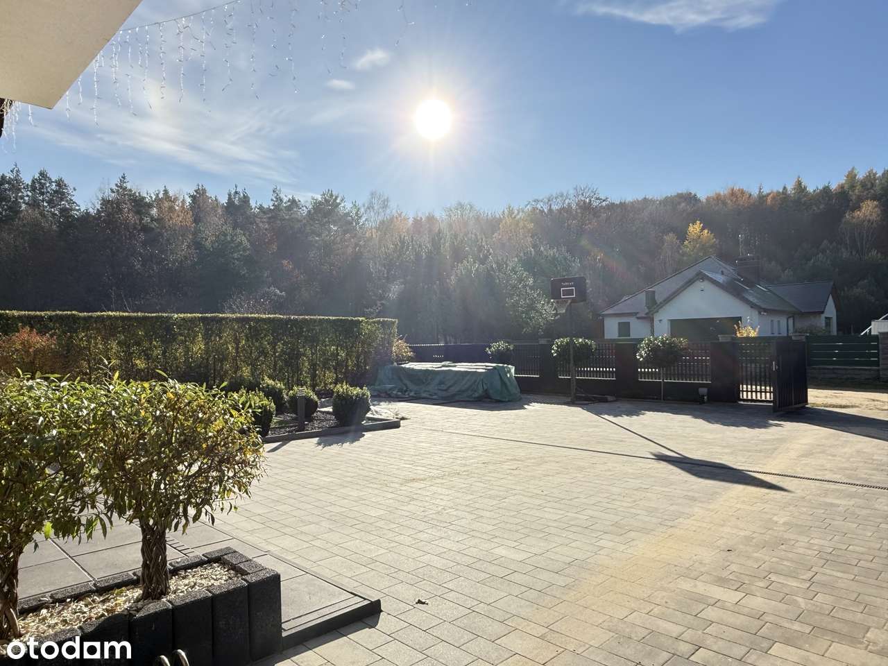Piękny nowoczesny kilkuletni dom z pięknym ogrodem-Barlinek-Krzynka.-3