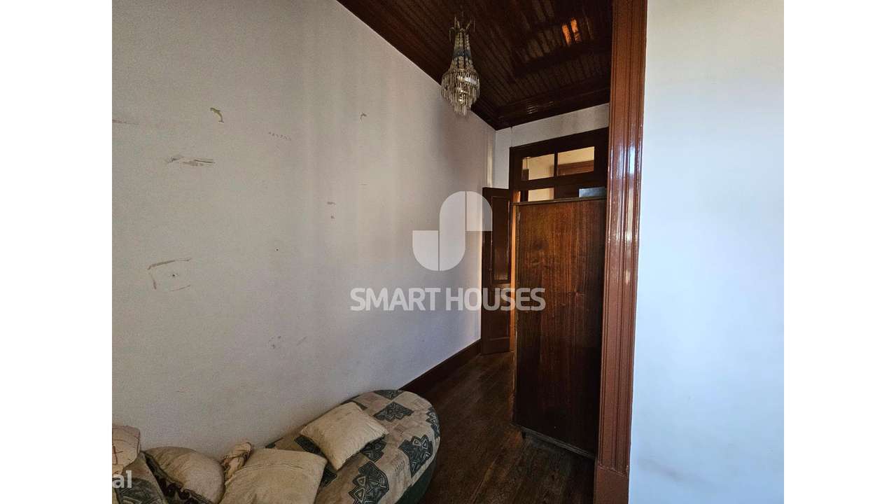 Moradia T4+T2 Pombeiro c/ terreno-13