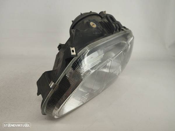 Optica Farol Esquerda Esq Renault Scenic I Ve?Culo Multiuso (Ja0/1_, F - 5