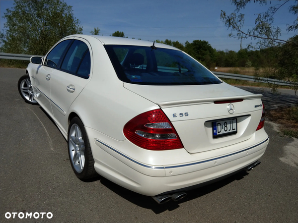 Mercedes-Benz Klasa E 55 AMG - 12