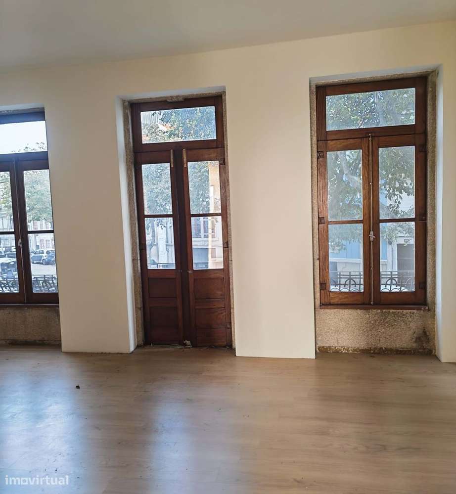 Predio com 3 pisos + sótão - Bonfim - Grande imagem: 4/20