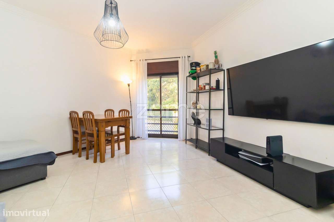 Apartamento T2 com Varanda em Monte Belo | Setúbal-8