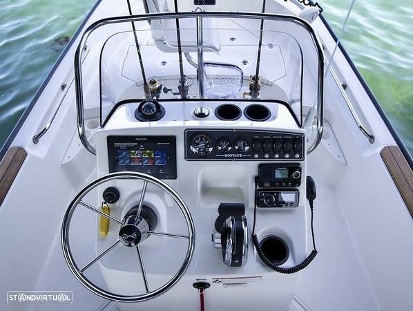 Boston Whaler 170 Montauk - 11