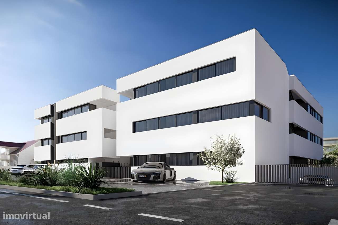 Apartamento T2 de qualidade superior, situado a 5 minutos da praia-1