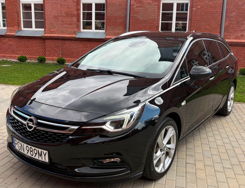 Opel Astra K (2015-2021) 1.6 CDTI Cosmo 2017