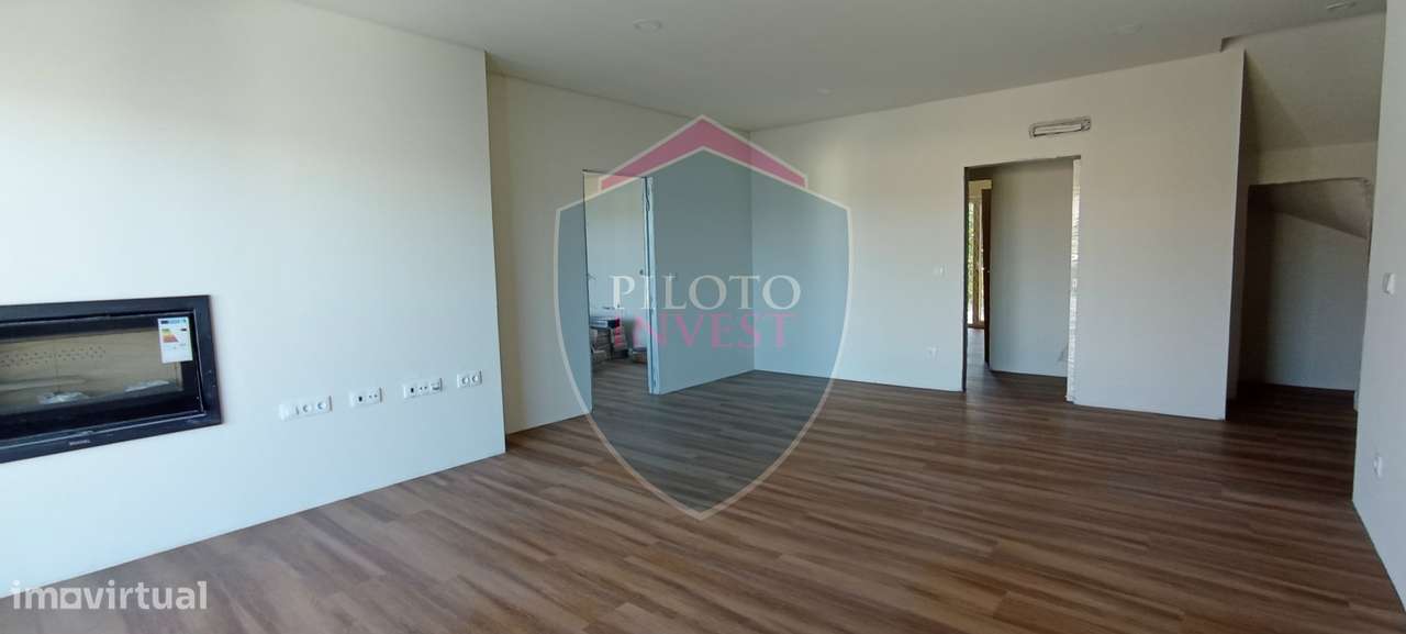Apartamento T3 DUPLEX Venda em Viseu,Viseu - Grande imagem: 2/18