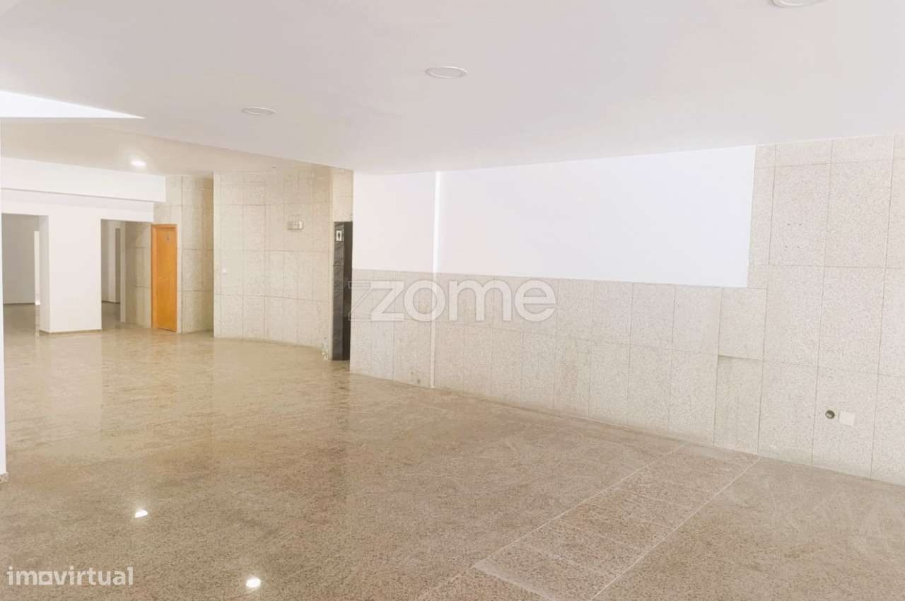 Loja para Comércio ou Restauração no Muro - Trofa - Grande imagem: 1/19