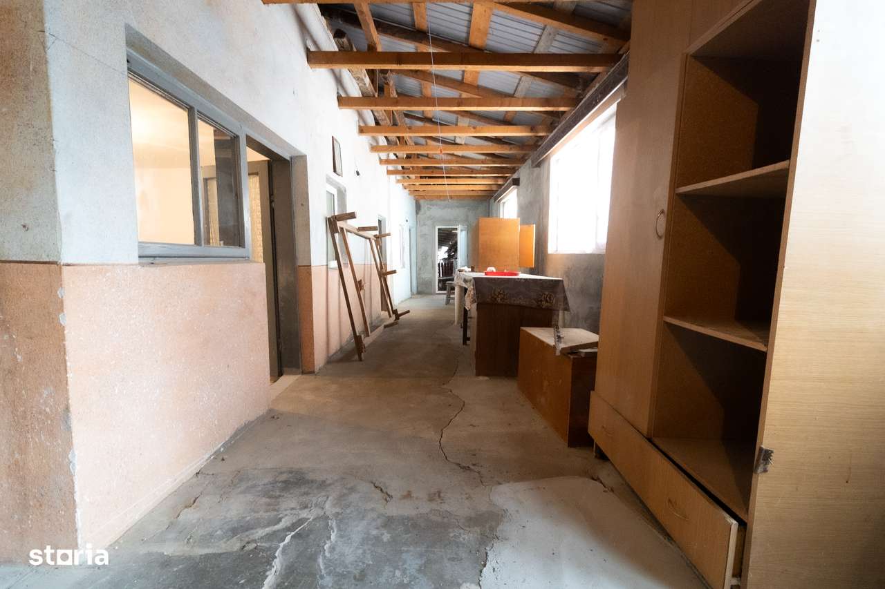 Ocazie-Casa de renovat. 8 camere langa Oltenita-Lac in spatele curtii.-13