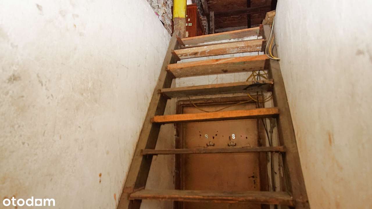 Dwa domy mieszkalne na działce 1100m2-12