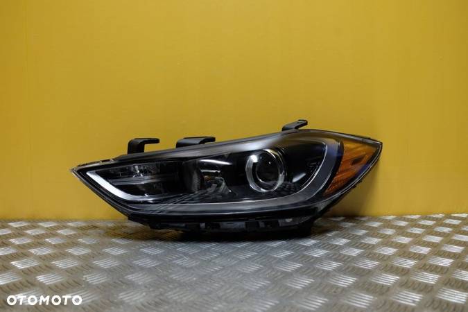 HYUNDAI ELANTRA 2015- REFLEKTOR LAMPA XENON L USA - 1