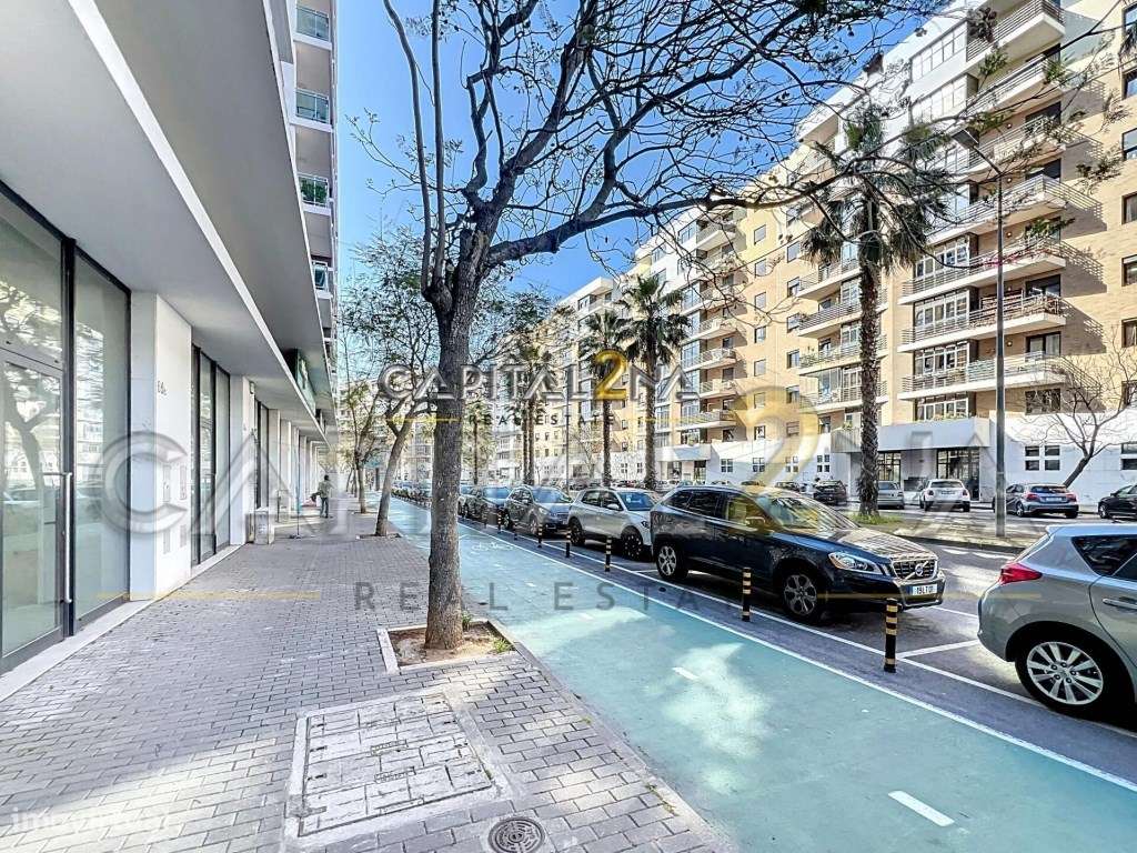 Penthouse T3 Duplex com Piscina Privada Aquecida, Terraço e Box par...-42