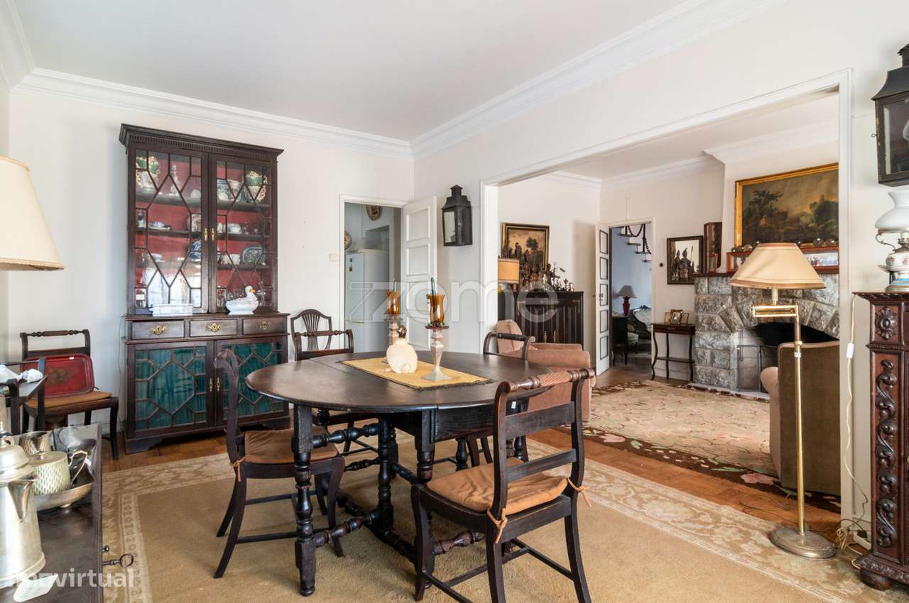 Excelente Moradia T5+1 Independente S. João do Estoril - Grande imagem: 4/25