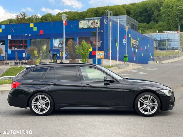 BMW Seria 3 320d DPF Touring Aut. Edition Sport - 35