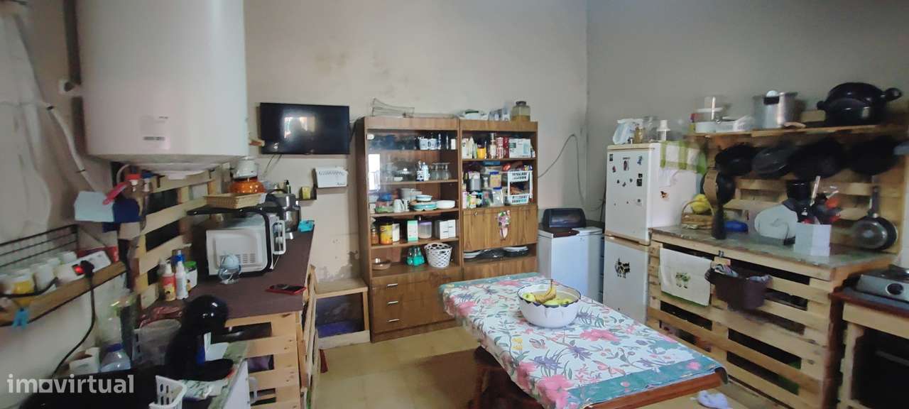 Casa de Habitação com Grande Terreno a 9 minutos da Figueira-15