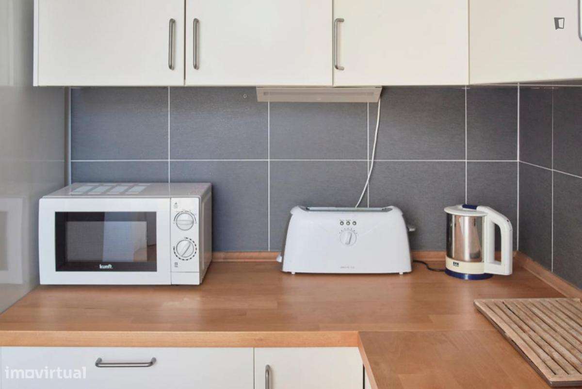 Quarto - localizado em Entrecampos Lisbon - Grande imagem: 5/11