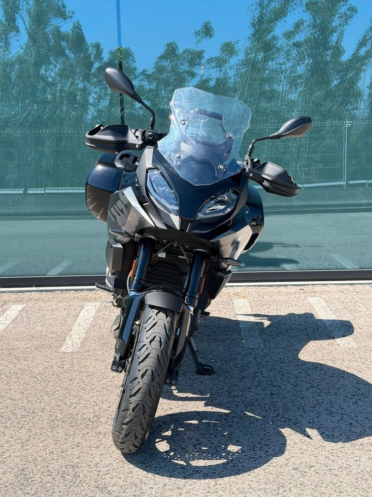 BMW F 900 XR