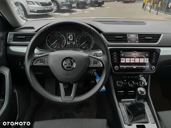 Skoda Superb 2.0 TDI Ambition - 10