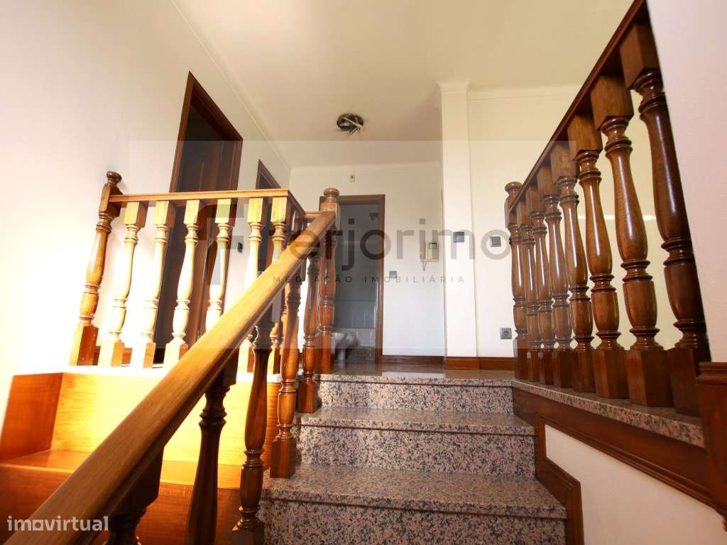 Espetacular Moradia Isolada T4-34