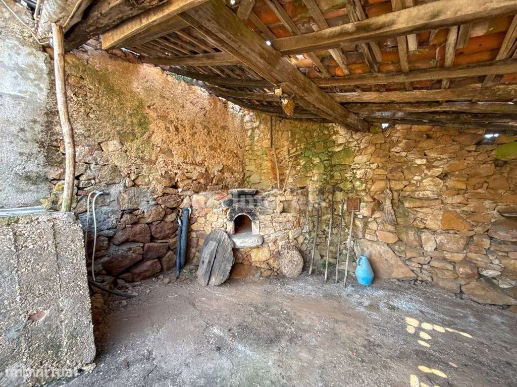 2 Moradias p/ Recuperar c/ Terreno - em Chãos, Ferreira do Zêzere-54