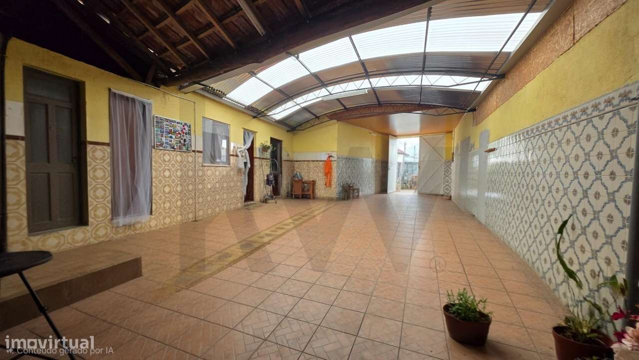 Moradia Gandaresa em  Rio Tinto ouca vagos com terreno e floresta-35