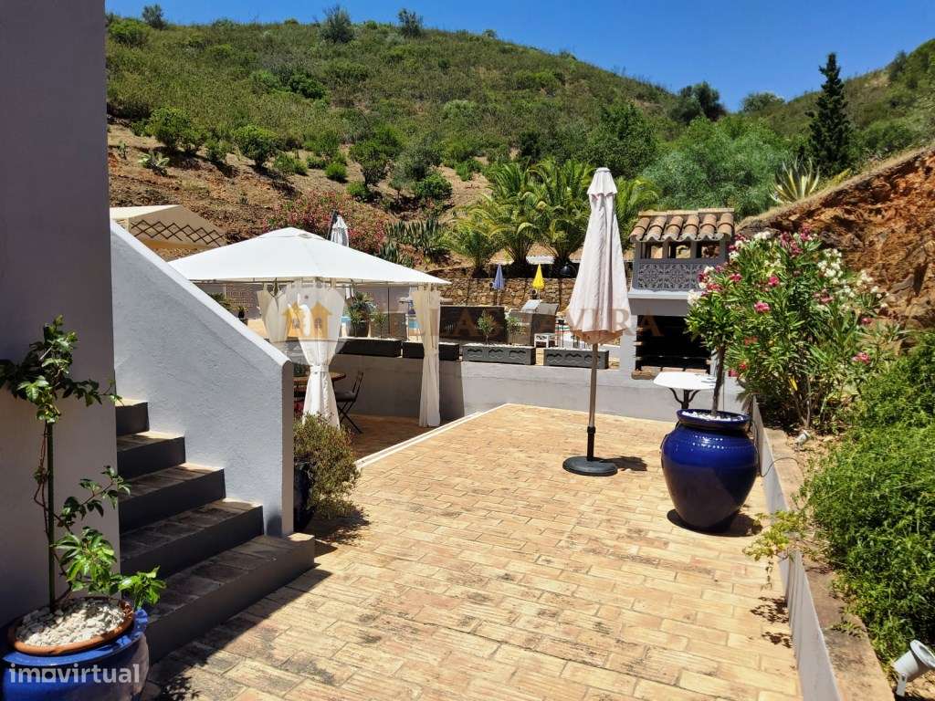 Quinta com 3.6 hectares entre o mar e a montanha - Grande imagem: 4/49