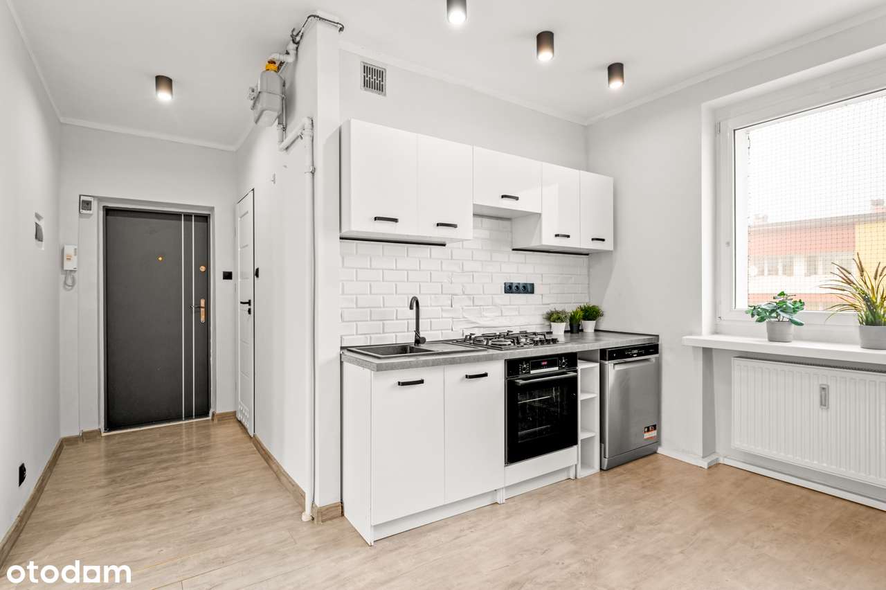 Dwu pokojowe mieszkanie po remoncie przy parku Górnik, ul. Andersa-1