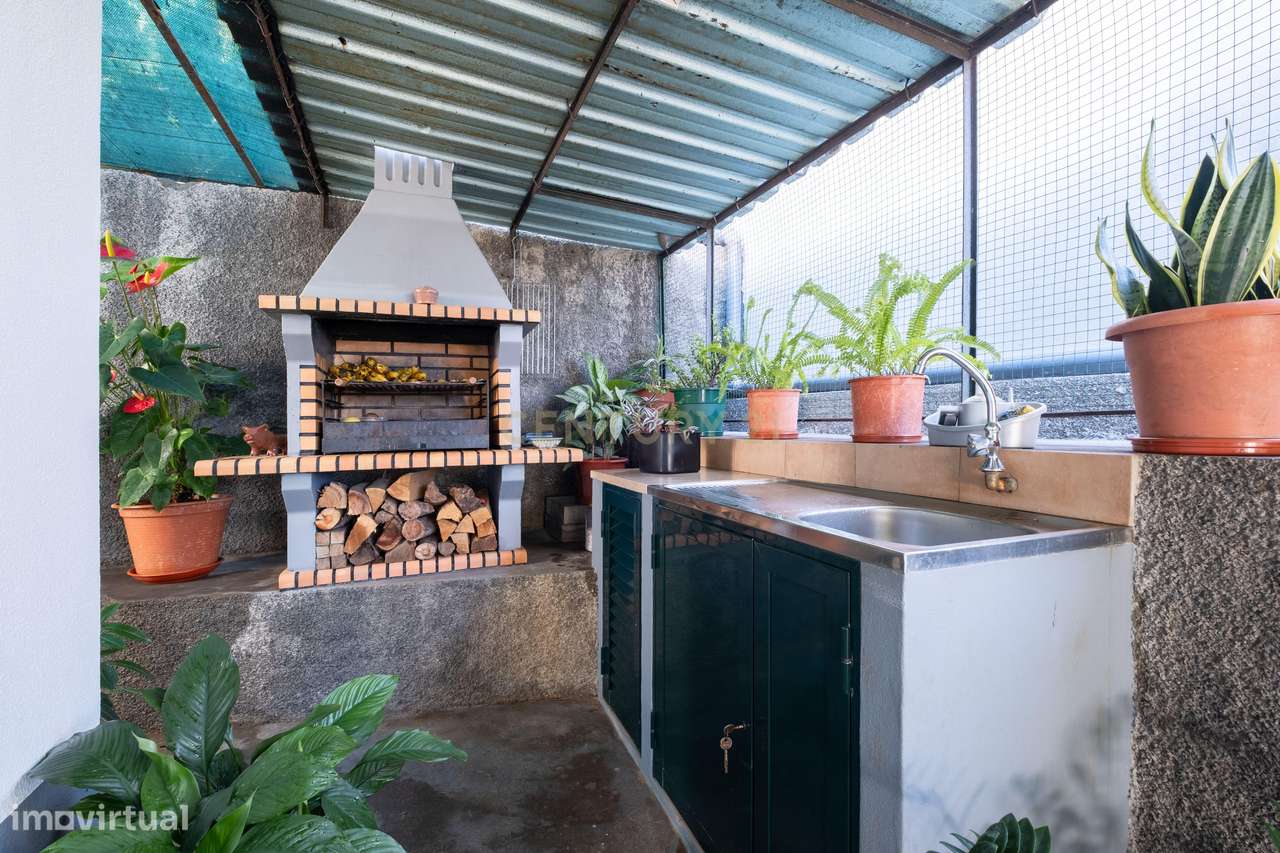 Moradia Típica Madeirense com Potencial Único – Piornais, Funchal-10