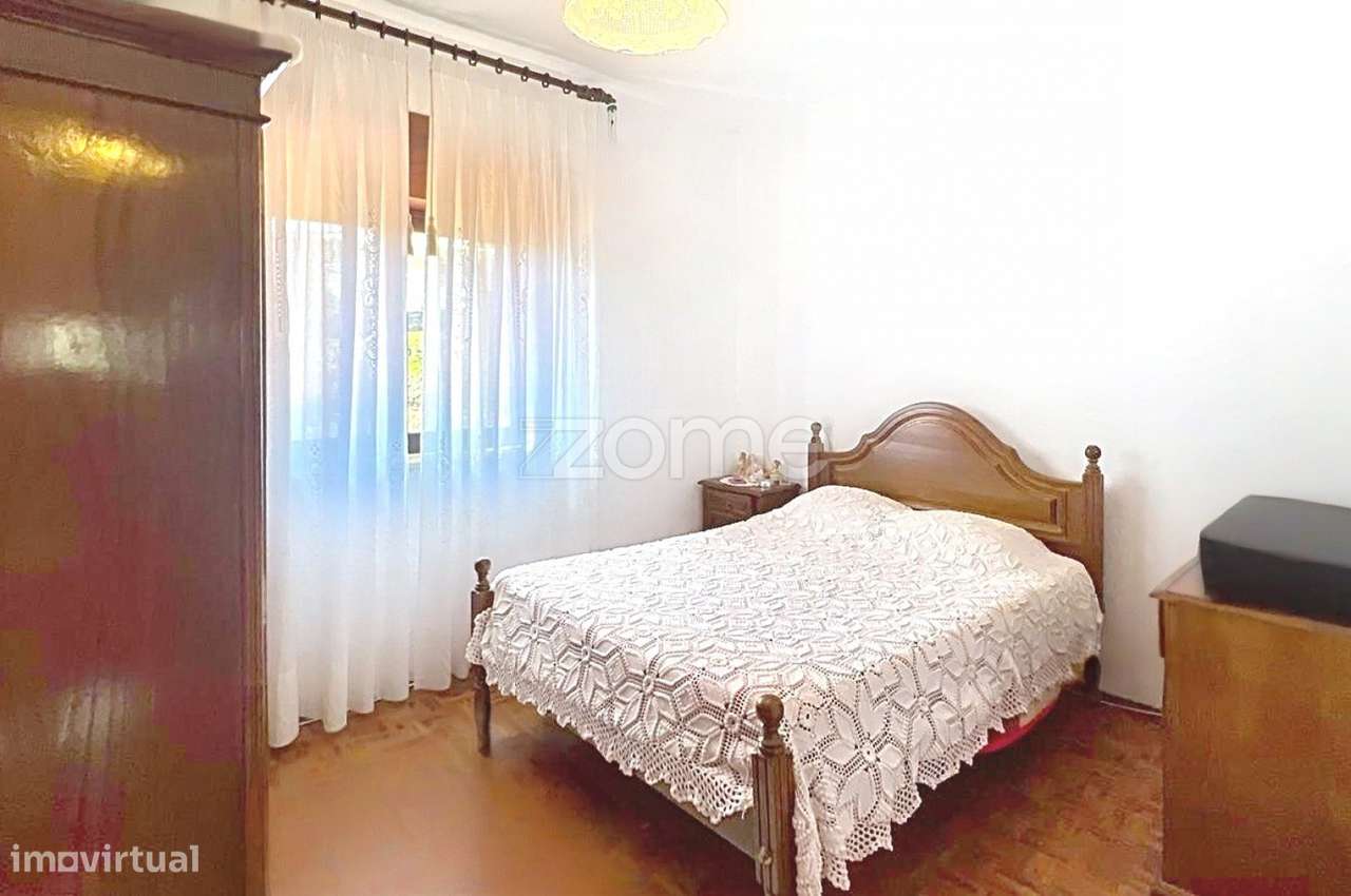 Moradia com Grande Potencial na Vila de Pampilhosa da Serra.-9