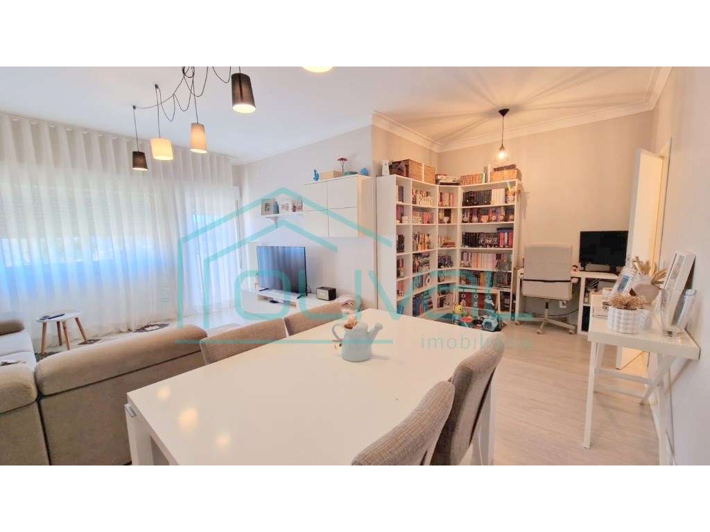 Apartamento T3 centro de Samora Correia-2