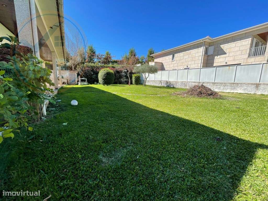 Moradia T4 em Outeiro, Cabeceiras de Basto-27