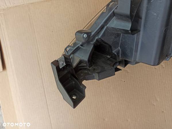 Lampa prawy przód MITSUBISHI ECLIPSE CROSS W3153R - 7