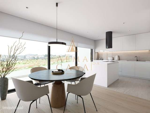 Moradia T3 de Luxo, com piscina em Gondomar-10