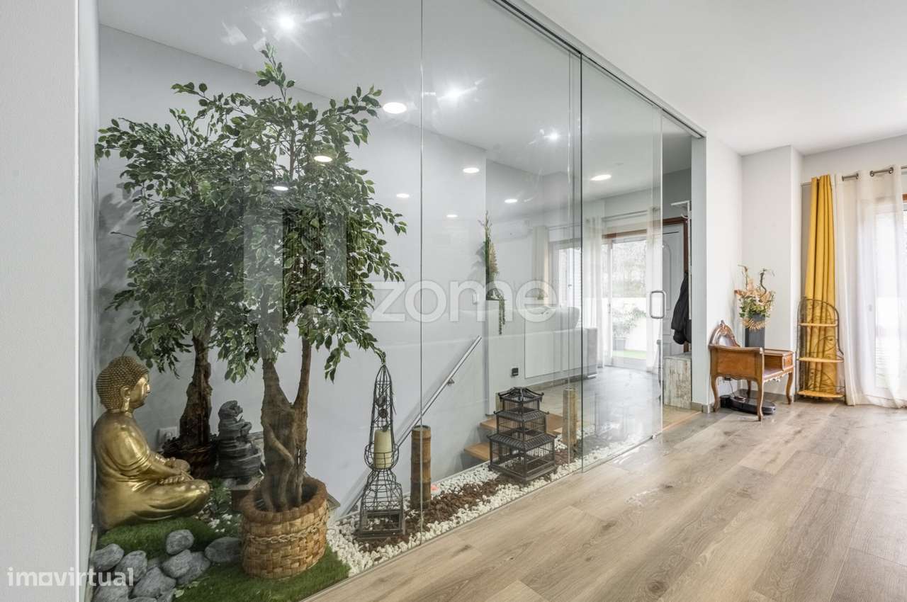 Andar Moradia T3, com logradouro Privativo em Baguim do Monte - Grande imagem: 3/46