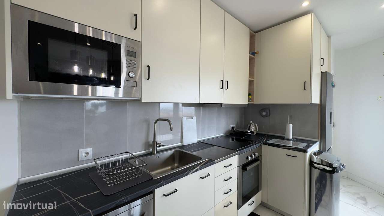 Apartamento T2 - 70 m2 - totalmente renovado - 2 cb - Casal São Brás - Grande imagem: 5/33