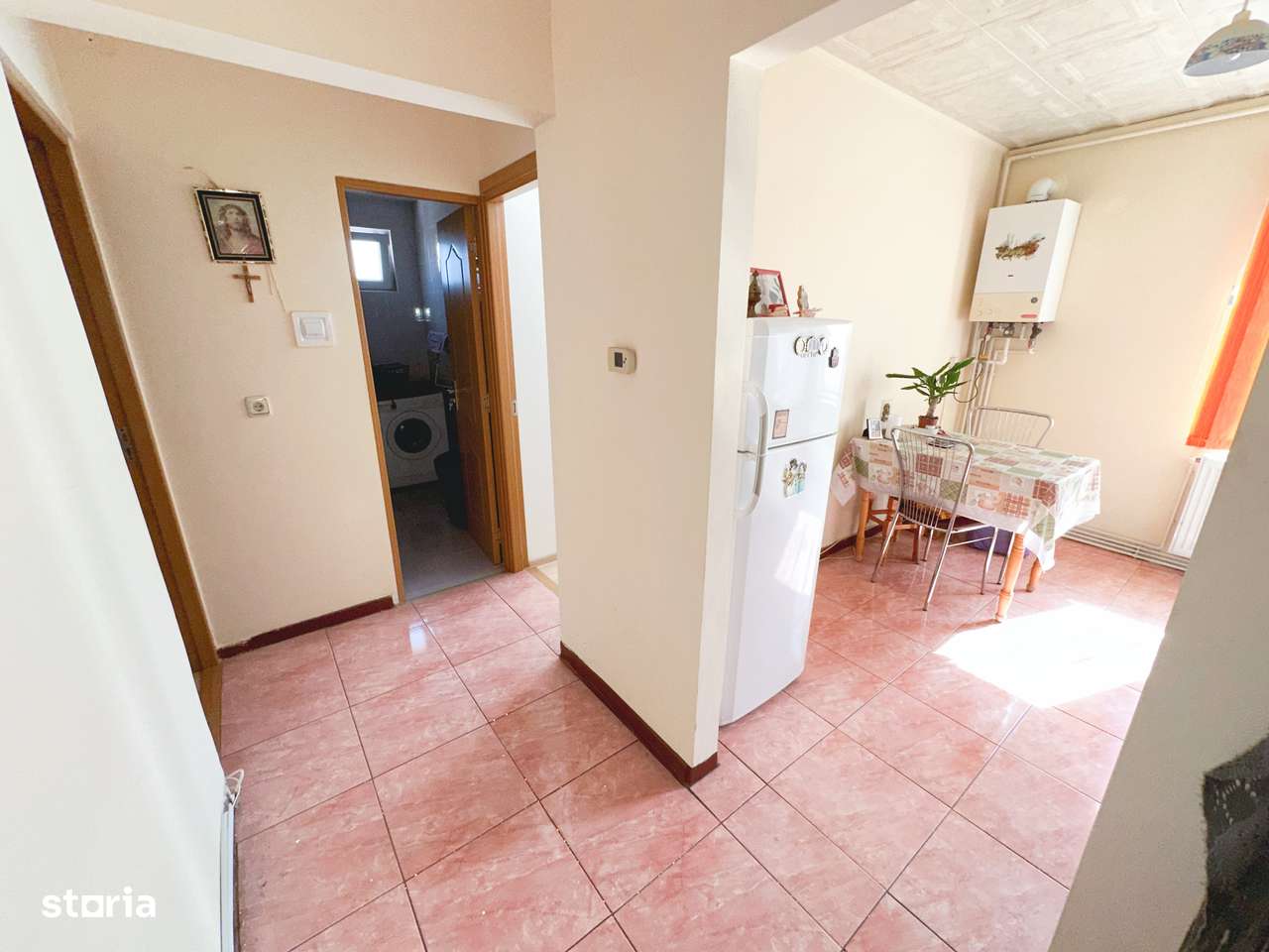 Apartament, 56 m², -1