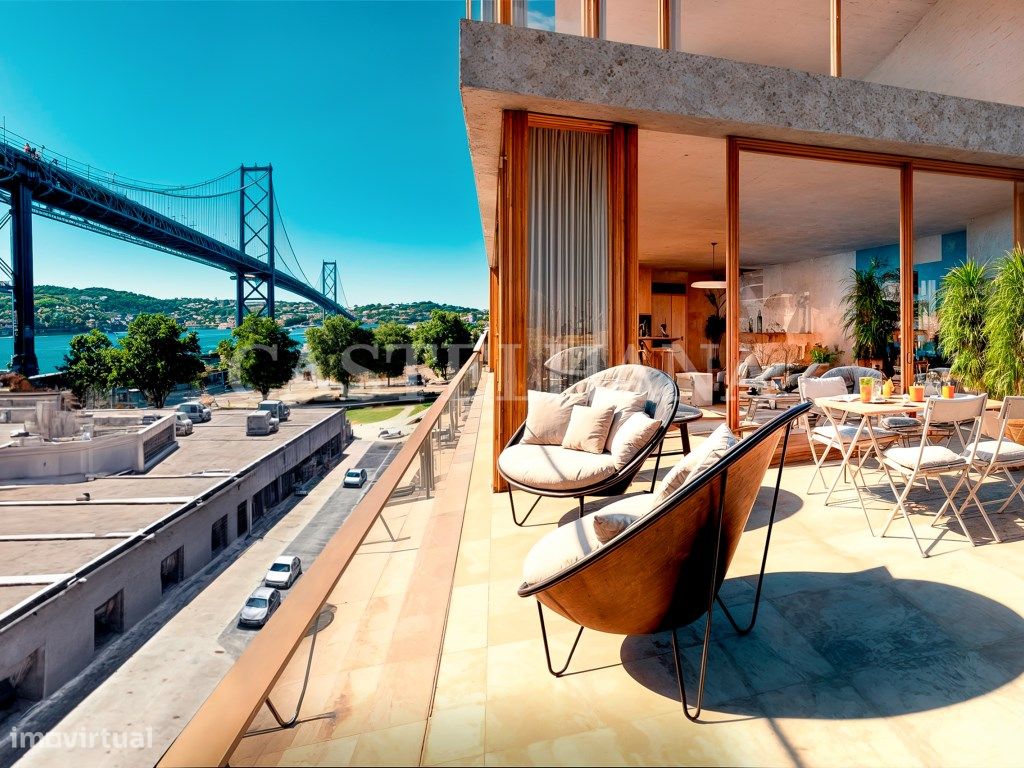 Apartamento T3 com terraço e estacionamento em Alcântara, Lisboa - Grande imagem: 1/18
