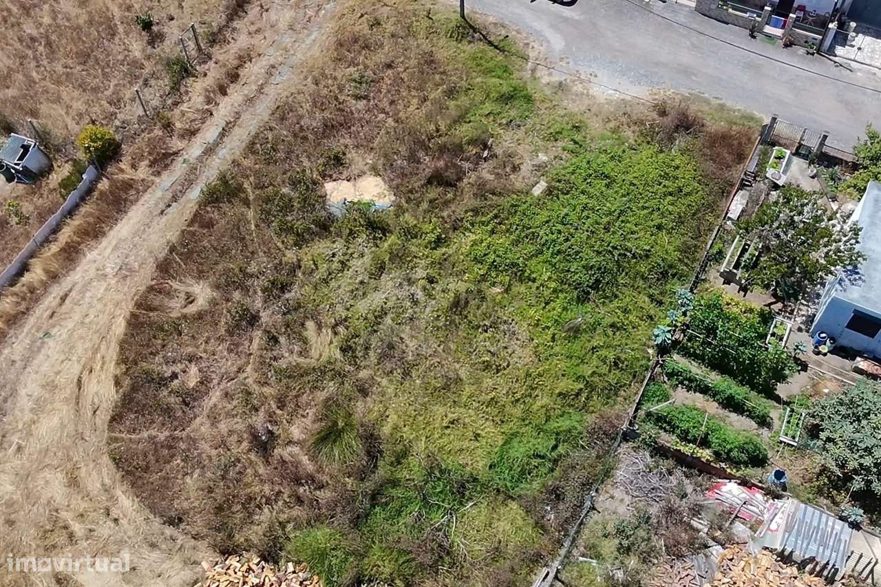 Terreno Rústico em Quinta da Oliva - Espaço Aberto e Vista Campestre - Grande imagem: 5/6