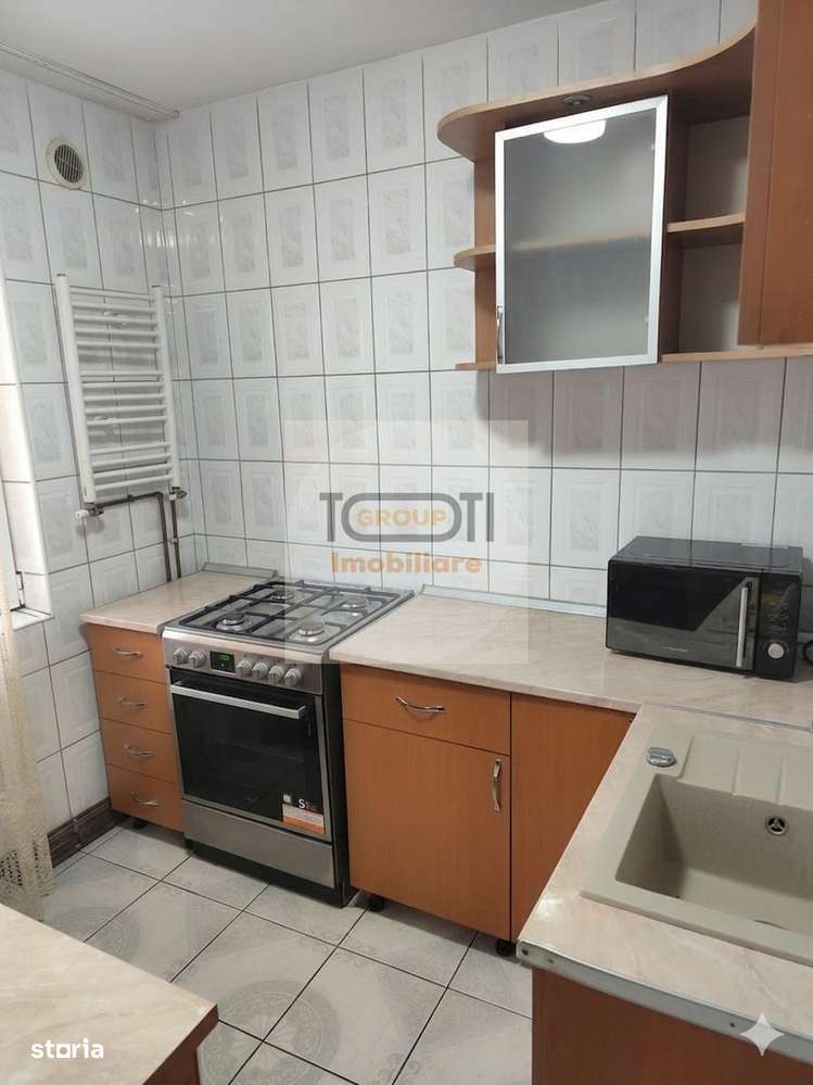 Apartament de vânzare în zona NICOLINA - 3 camere, decomandat, mobilat-9