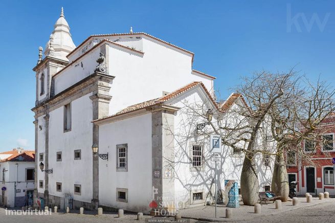 Andar de Moradia T3 c/ Jardim Privativo no Centro Histórico de Cascais-44