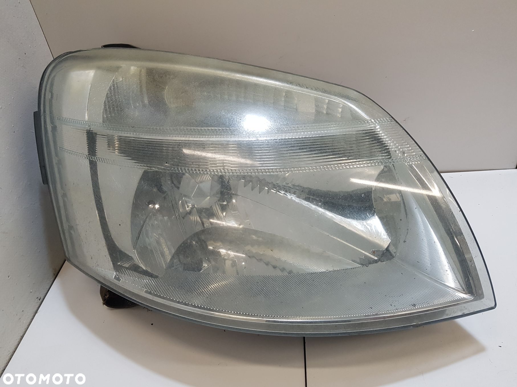 LAMPA PRAWA PRZEDNIA LIFT CITROEN BERLINGO - 1