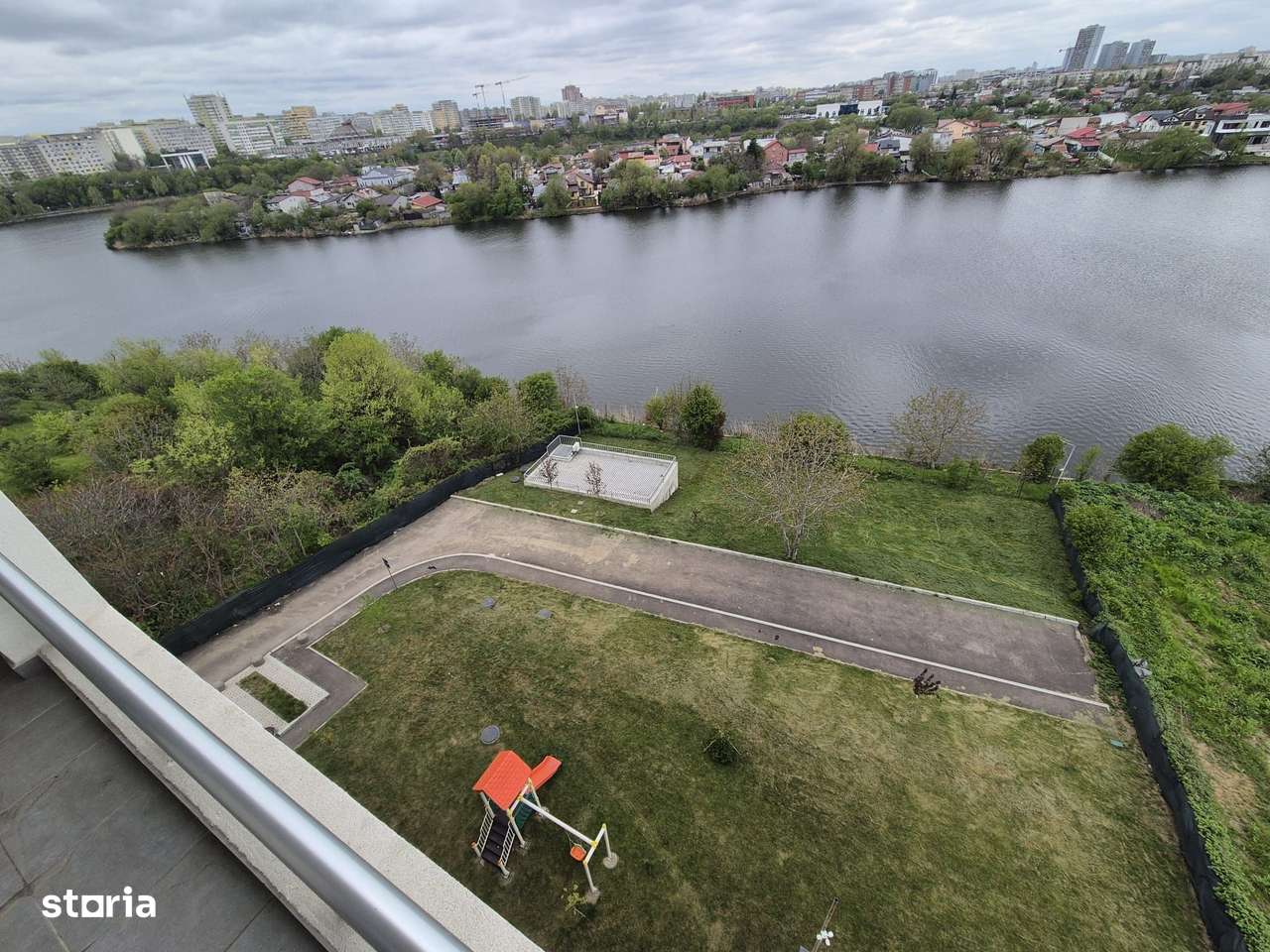 3 CAMERE VEDERE SUPERBA SPRE LAC BLOC NOU FINALIZAT TERASA GENEROASA