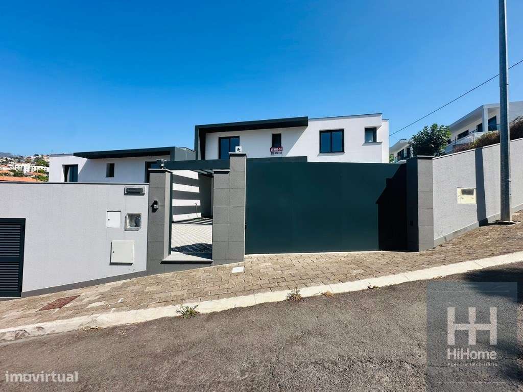 Moradia Geminada T3 - São Roque, Funchal - Grande imagem: 2/31