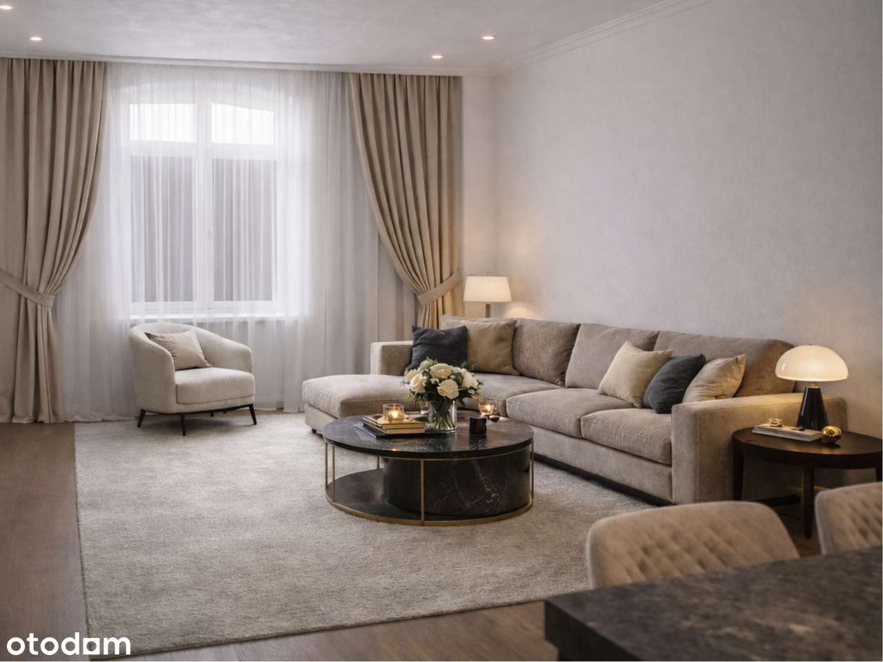 Kawalerka na parterze rewitalizowanej kamienicy - centrum Poznania