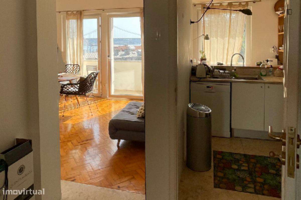 Apartamento com 2 quartos - localizado em Lapa Lisbon - Grande imagem: 4/7
