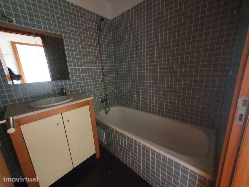 Apartamento em Maia, Moreira-13