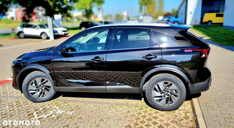 Nissan Qashqai 1.3 DIG-T mHEV Acenta Xtronic - 4