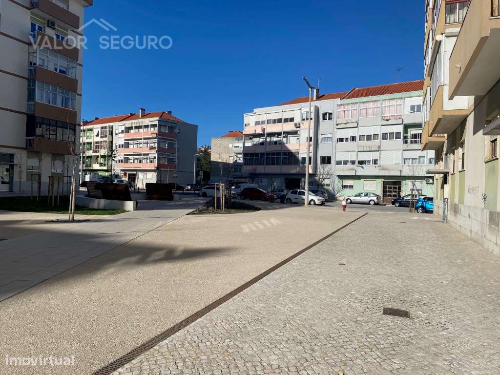 Apartamento T2 na Quinta das Drogas em Alverca do Ribatejo-18