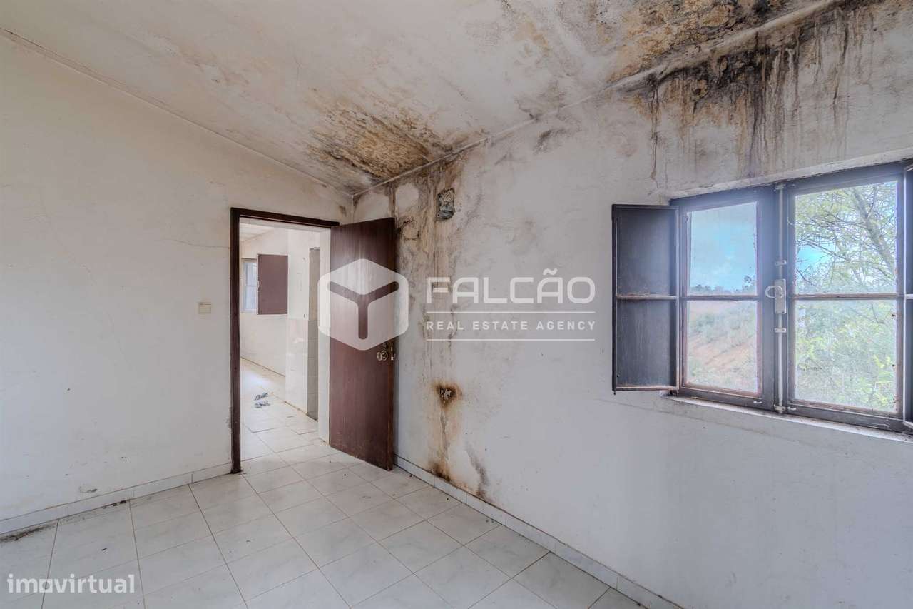 Moradia para Restaurar T2+2 Venda em Casével e Vaqueiros,Santarém-41