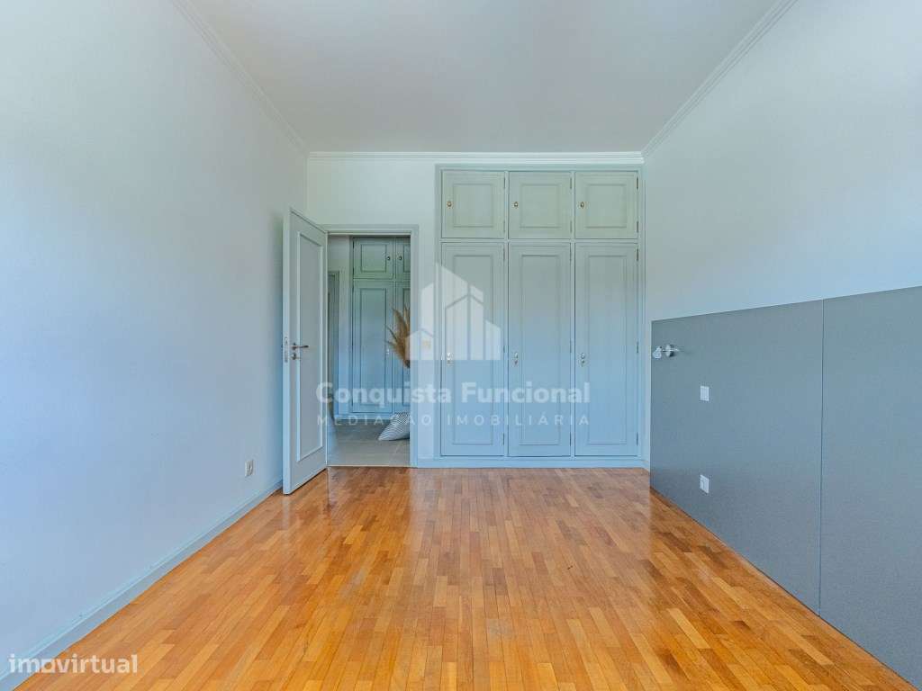 T2 com Lugar de Garagem e Elevador | São João da Madeira | 259.500€-15