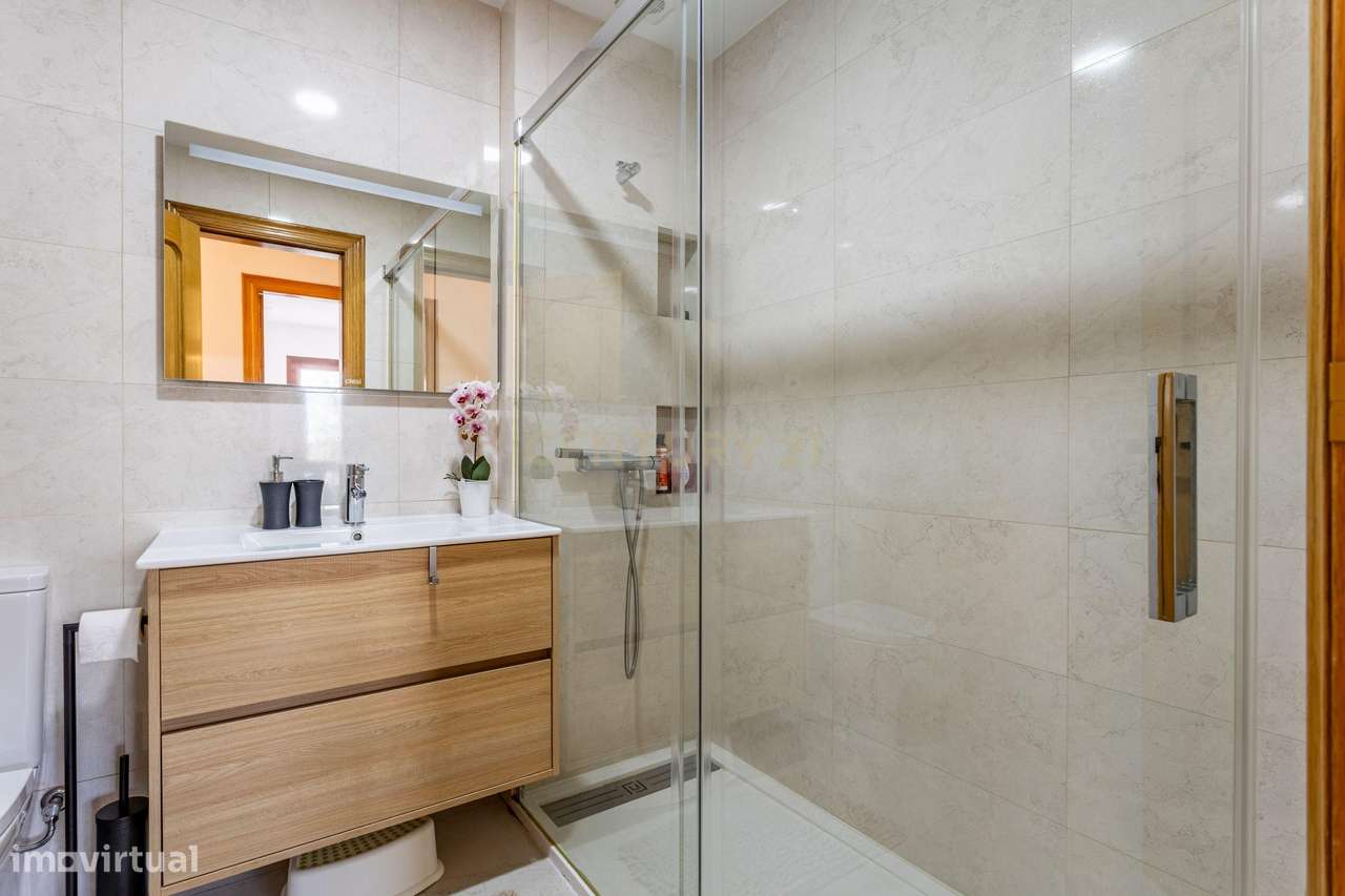 Apartamento T2 na Urbanização Real Forte-14